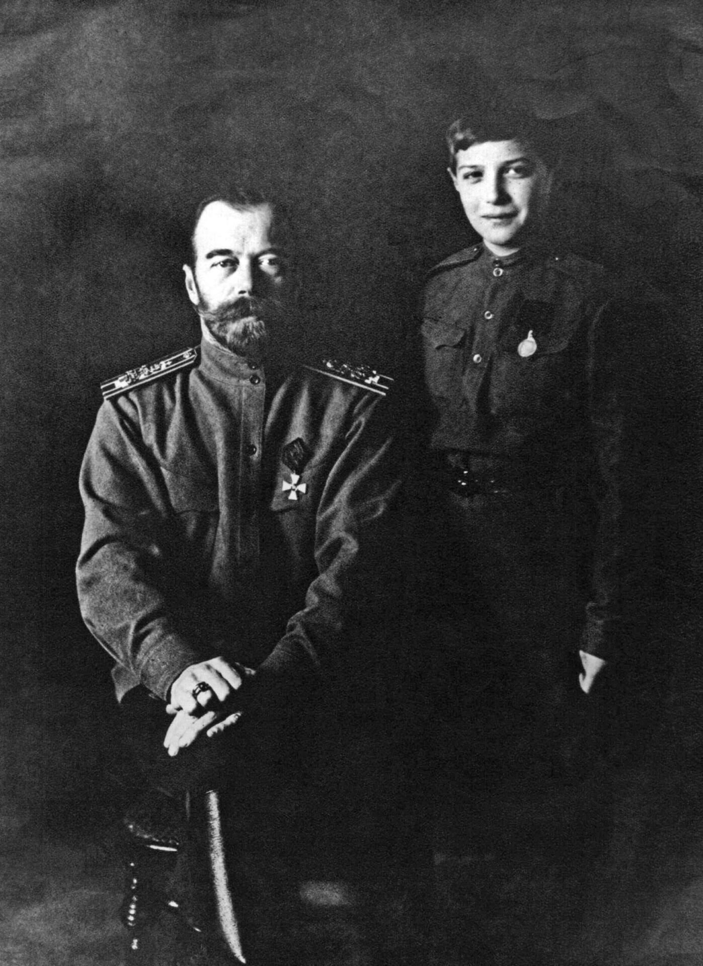 Nicholas_II_and_Alexei_at_Stavka